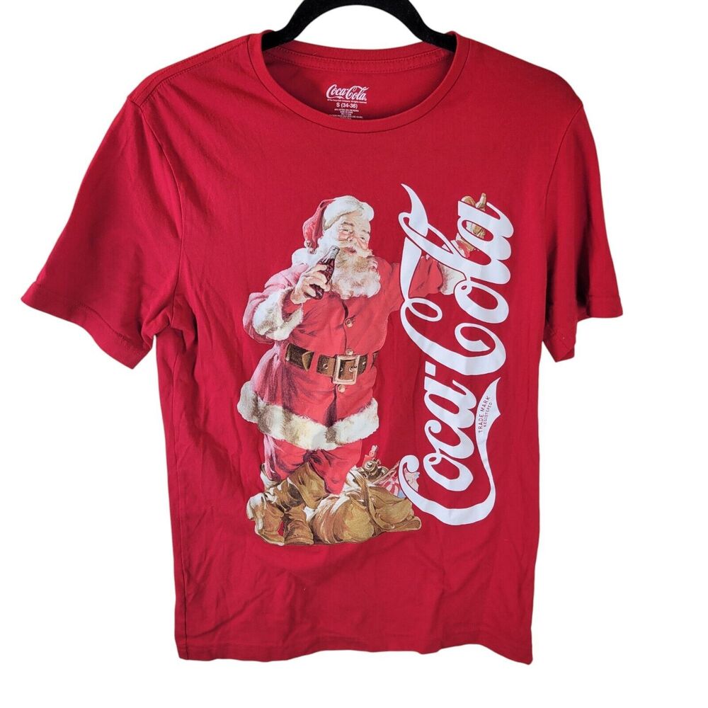 Coca Cola Womens Sz S Red Solid Short Sleeve Santa Claus Graphic T-Shirt